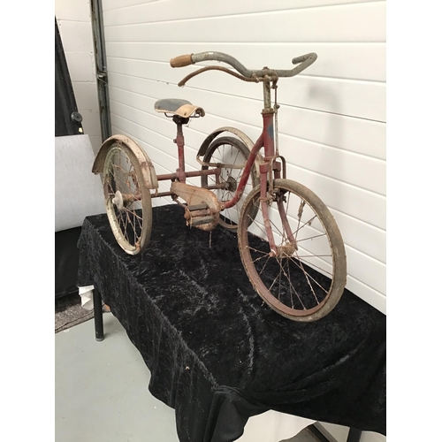 186 - EARLY CHILDS TRIKE WITH SOLID RUBBER TYRES - A/F