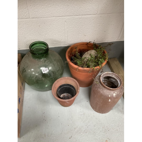 207 - BOX AND CRATE OF VINTAGE TERRACOTTA POTS, QTY HANGING BASKETS  GREEN GLASS CARBUOY ETC