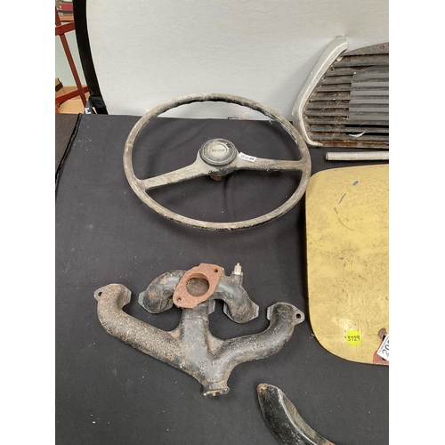 208 - QTY OF VINTAGE MINI PARTS TO INCLUDE, GRILL, BUMPER TRIM, PRESSURE CLOCKS, STEERING WHEEL EXHAUST MA... 