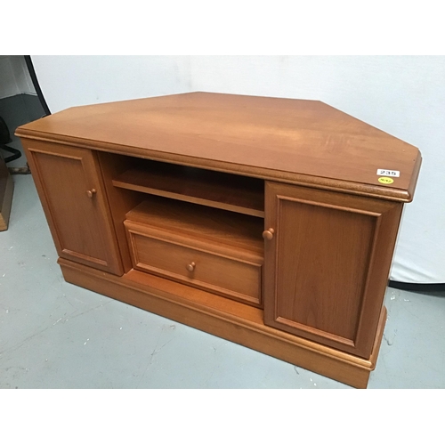 235 - STAG SANDRINGHAM RANGE CORNER FLAT SCREEN TV STAND - H21