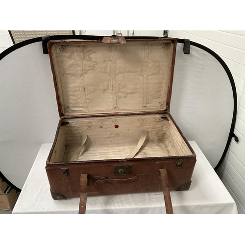 254 - VINTAGE TRAVELLERS CHEST - H13