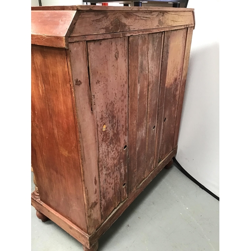 298 - VICTORIAN PINE BEDROOM CHEST WITH BOBBIN DECORATION ON TURNED FEET - H53