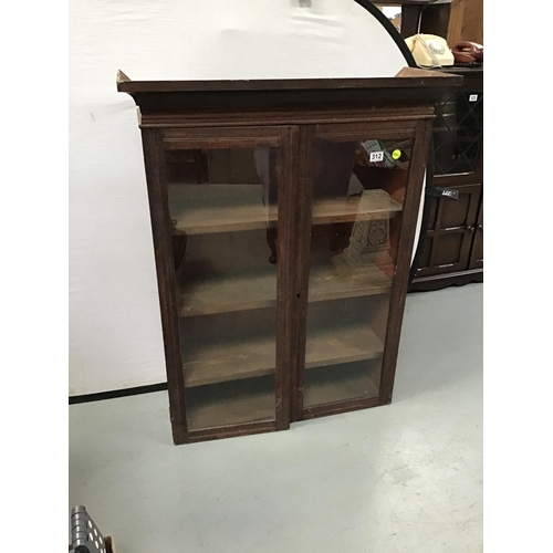 312 - EDWARDIAN 2 DOOR GLAZED BOOKCASE - H44