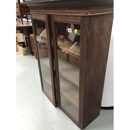 312 - EDWARDIAN 2 DOOR GLAZED BOOKCASE - H44