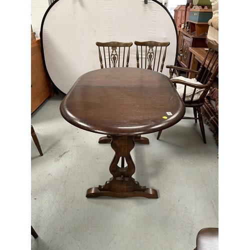 324 - DARK OAK PRIORY EXTENDING REFECTORY DINING TABLE WITH 6 MATCHING DINING CHAIRS TO INCLUDE 2 CARVERS ... 