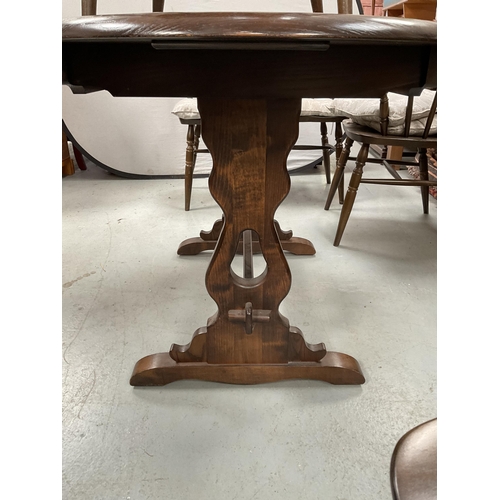 324 - DARK OAK PRIORY EXTENDING REFECTORY DINING TABLE WITH 6 MATCHING DINING CHAIRS TO INCLUDE 2 CARVERS ... 