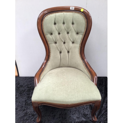 346 - REPRODUCTION QUEEN ANNE STYLE BUTTON BACKED BEDROOM CHAIR