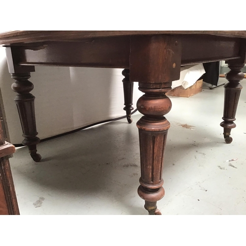 348 - VICTORIAN MAHOGANY WINDOUT TABLE WITH LEAF