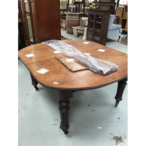 348 - VICTORIAN MAHOGANY WINDOUT TABLE WITH LEAF