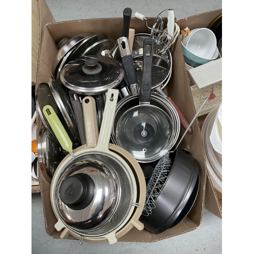 369 - 5 BOXES OF KITCHENWARE AND COOLBOX TO INCLUDE DEEP FAT FRYER(withdrawn failed test), SAUCEPANS ETC