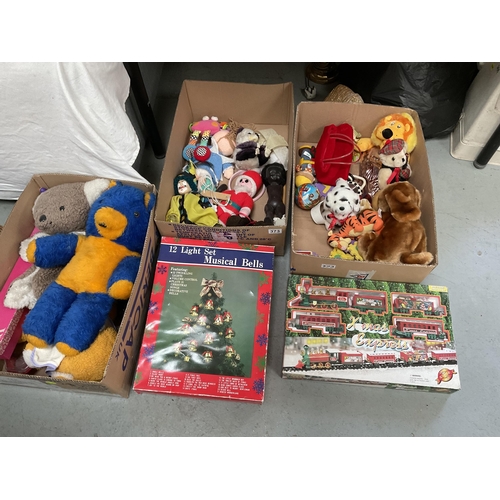 373 - LARGE QTY OF CHILDRENS TOYS, TEDDYBEARS, CHRISTMAS ITEMS ETC - 8 BOXES