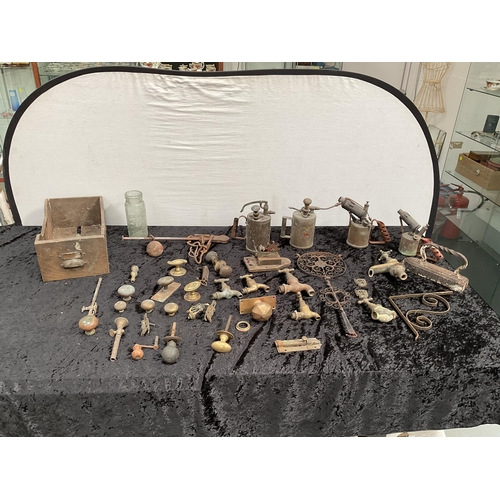 382 - BOX OF BRASSWARE TO INCLUDE BLOW LAMPS, STILYARDS, FLAT IRON, VICTORIAN BRASS DOOR FURNITURE, TAPS E... 