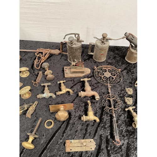 382 - BOX OF BRASSWARE TO INCLUDE BLOW LAMPS, STILYARDS, FLAT IRON, VICTORIAN BRASS DOOR FURNITURE, TAPS E... 