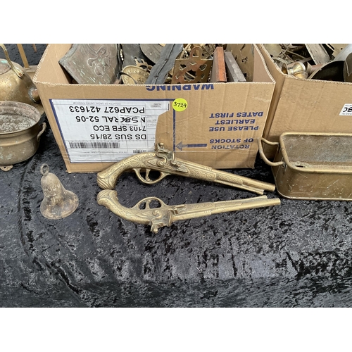 385 - 3 BOXES OF BRASSWARE