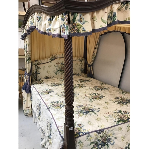 216 - MAHOGANY FRAMED FOUR POSTER BED WITH SPIRAL DECORATION TO PILLARS C/W FLY AWAY CORNICE AND MATERIAL ... 