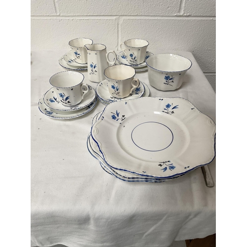 26 - REGENCY & VICTORIA BONE CHINA PART TEA SETS A/F