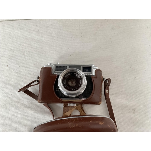 39 - VINTAGE LEATHER CASE & CAMERA