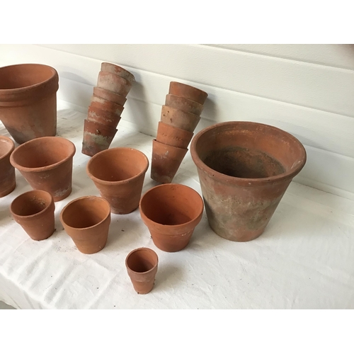 59 - BOX OF VINTAGE PLANT POTS