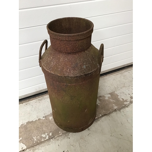 90 - VINTAGE MILK CHURCN - H28