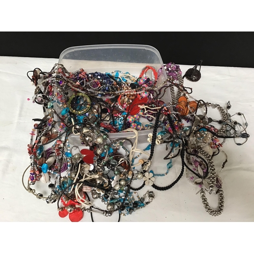 160 - LARGE QTY OF COSTUME JEWELLERY