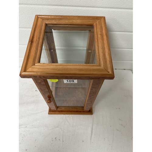 109 - MODERN SMALL DISPLAY CABINET - H15