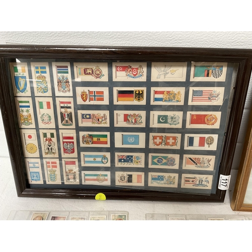 117 - SELECTION OF CIGARETTE CARDS TO INCLUDE FRAMED EXAMPLES