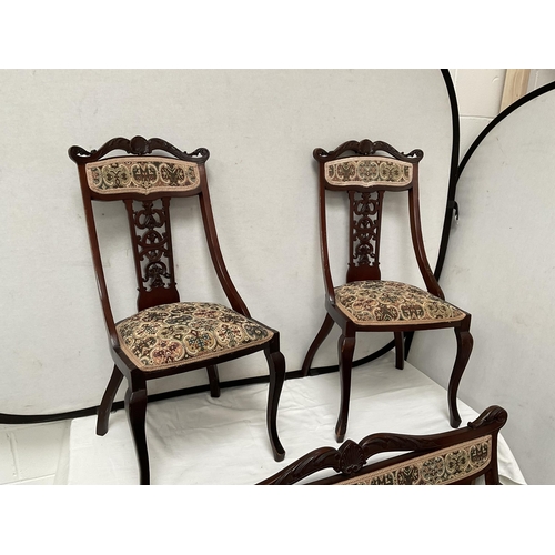 164 - VICTORIAN 4 PIECE SALOON SUITE WITH CARVED BACK AND UPHOLSTERED SEATS - SOFA H38