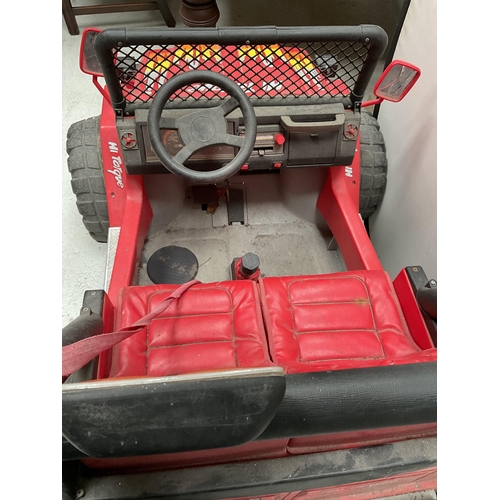 212 - LARGE BATTERY TOY JEEP - SOLD AS SEEN AND AB ROLLER