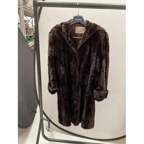 225 - CANADIAN FUR CO 3/4 LADIES FUR COAT AND CANADIAN FUR CO FUR SHOAL AND FURTHER FUR SHOAL