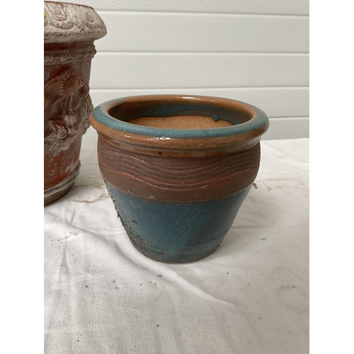 257 - TERRACOTTA GARDEN POT, 1 OTHER AND SHOE LAST