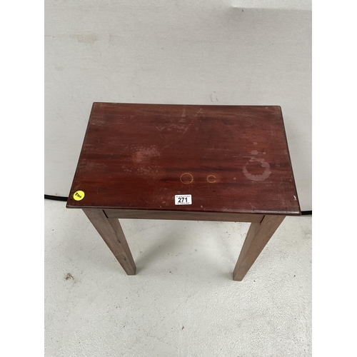 271 - VINTAGE MAHOGANY LAMP TABLE - H27