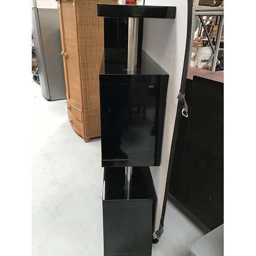 288 - MODERN CHROME AND BLACK SHELVING UNIT - H65