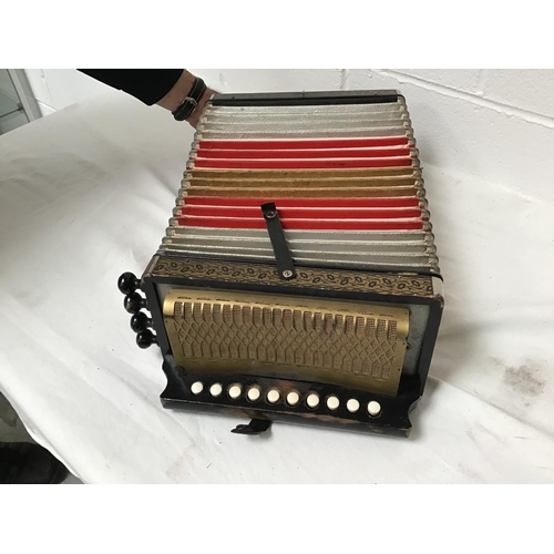 300 - EARLY HOHNER ACCORDIAN