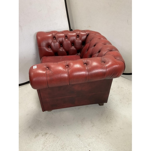 313 - RED LEATHER BUTTON BACKED CHESTERFIELD TUB CHAIR