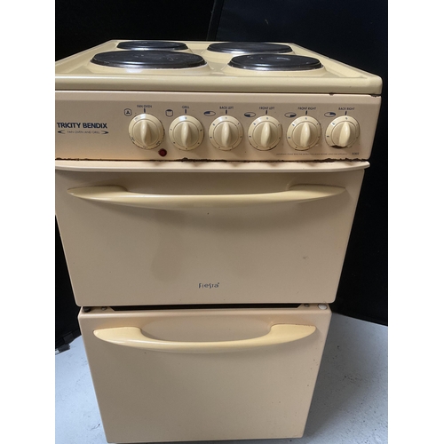 325 - TRICITY BENDIX FIESTA 4 RING ELECTRIC COOKER A/F H36