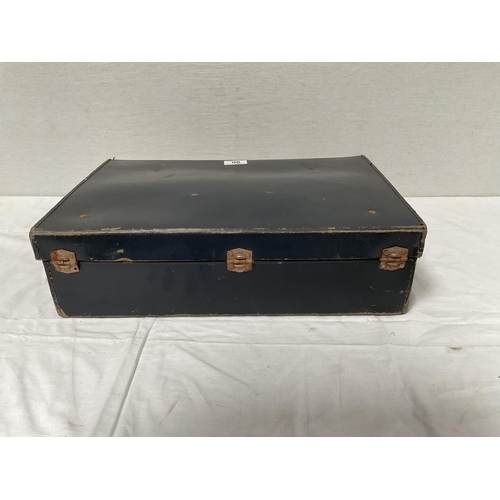 50 - VINTAGE PICNIC CASE AND CONTENTS