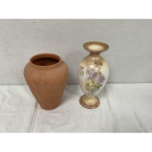 78 - CRATE OF VASES JUGS ETC TO INCLUDE LARGE URN A/F DECORATED WITH FRUIT AND FOILAGE