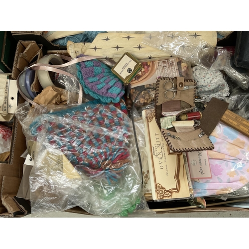 81 - VINTAGE OAK SEWING BOX AND CONTENTS AND 4 BOXES OF SEWING ITEMS