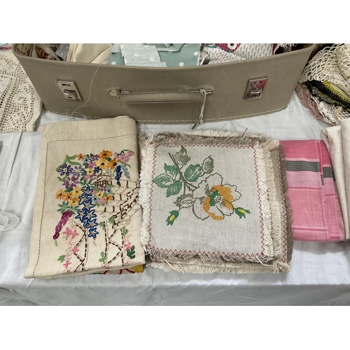 84 - 2 VINTAGE SUITCASES AND VINTAGE LINEN AND LACE