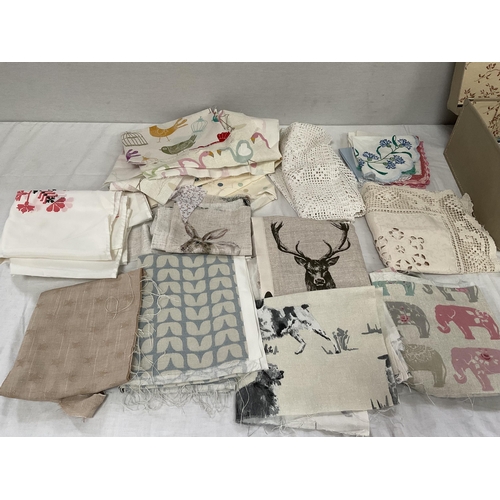 84 - 2 VINTAGE SUITCASES AND VINTAGE LINEN AND LACE