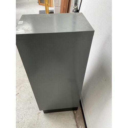 108 - BISLEY INDEX FILING CABINET 10 DRAWERS H 37