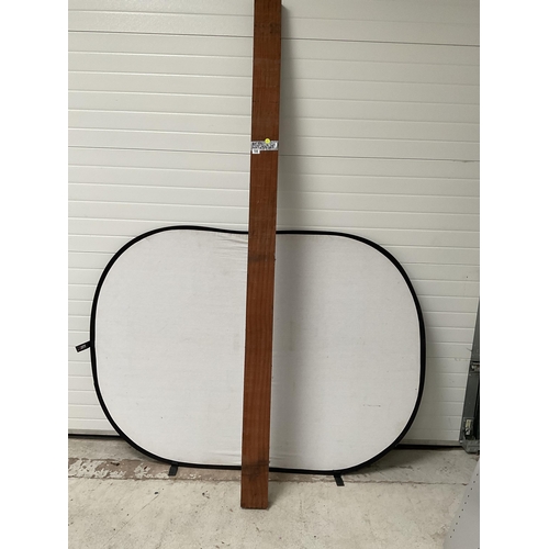 109 - PIECE OF HARDWOOD 105 X 5.5 X 3