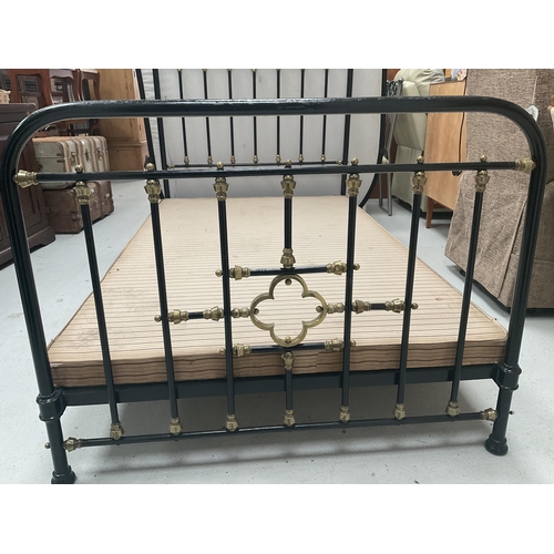 VICTORIAN BRASS AND IRON 3 QUARTER BED FRAME COMPLETE WITH BASE 76" X 46"
