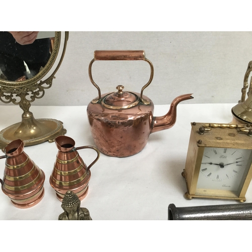 37 - BOX OF BRASS AND COPPER ITEMS TO INCLUDE BRASS SPIRIT KETTLE, FREE STANDING MIRROR, BELLOWS, COPPER ... 