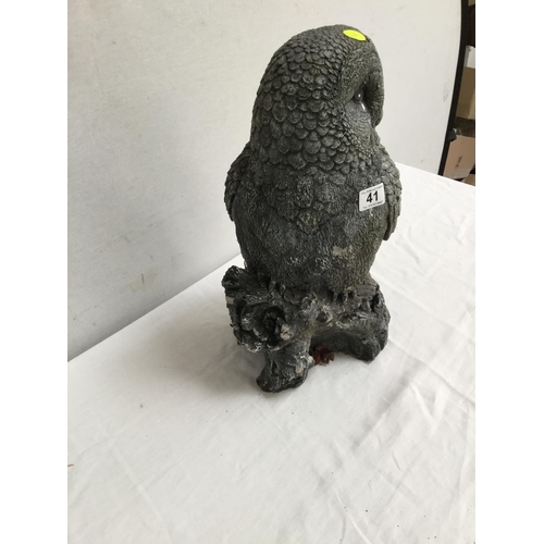 41 - CONCRETE OWL GARDEN ORNAMENT