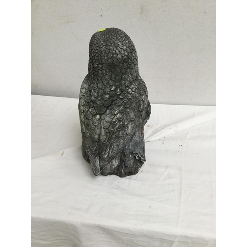 41 - CONCRETE OWL GARDEN ORNAMENT