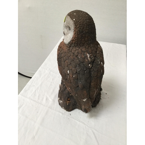 42 - CONCRETE OWL GARDEN ORNAMENT