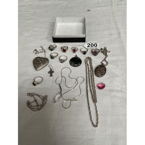 200 - QTY OF HMS JEWELLERY TO INCLUDE RINGS LOCKETS ETC