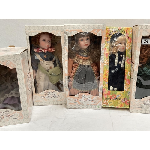 24 - COLLECTION OF COLLECTORS DOLLS (7)