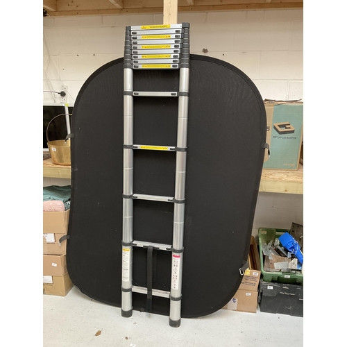 64 - ALUMINIUM EXTENDING WORK LADDER